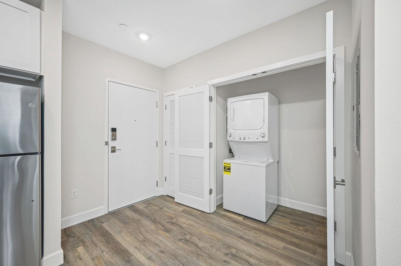 357 South - Photo 5 of 50