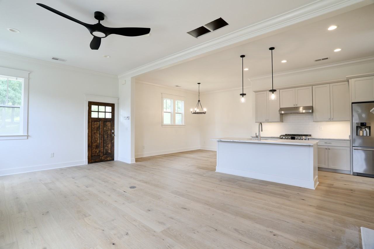 406 Shakespeare Ln #1 - Photo 5 of 31