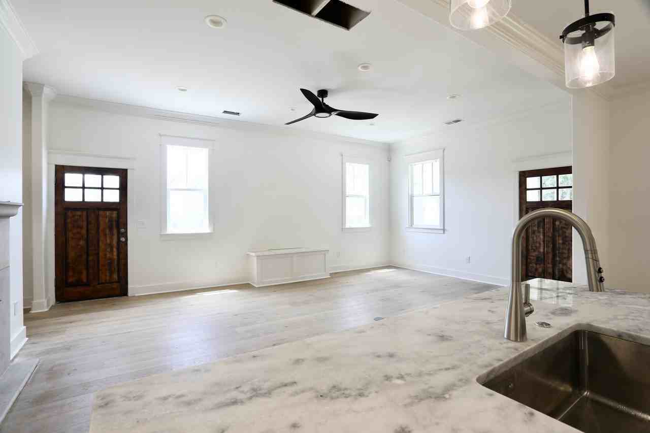 406 Shakespeare Ln #1 - Photo 7 of 31
