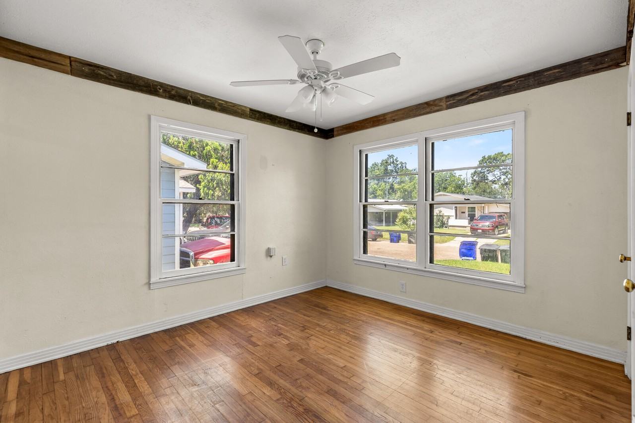 3404 Leland Ave #1 - Photo 3 of 12