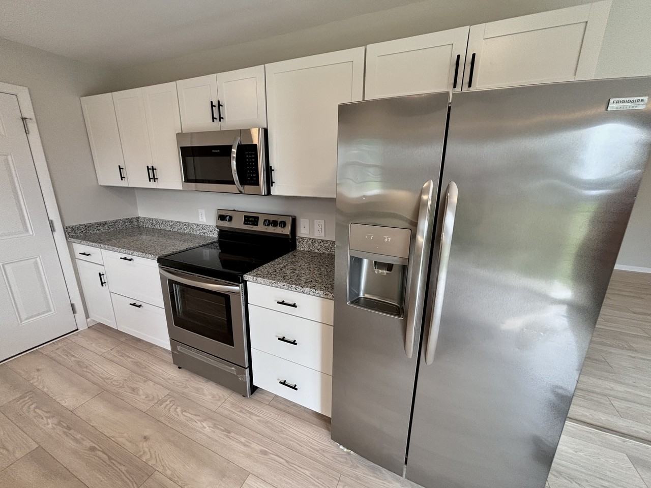 120 Willow Dr #1 - Photo 2 of 20