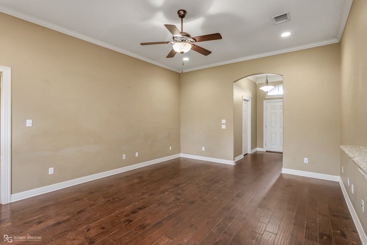 1702 Avondale Ct #1 - Photo 3 of 10