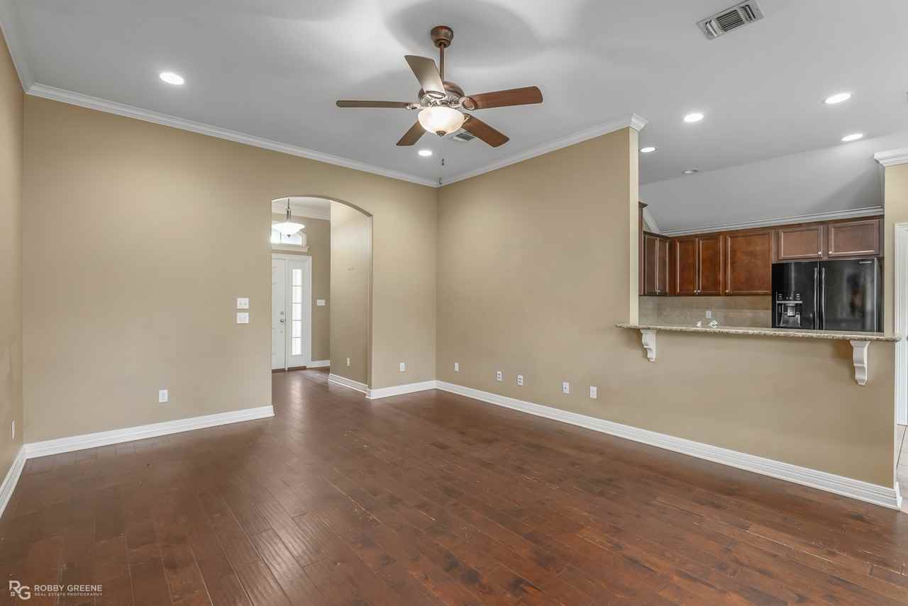 1702 Avondale Ct #1 - Photo 4 of 10