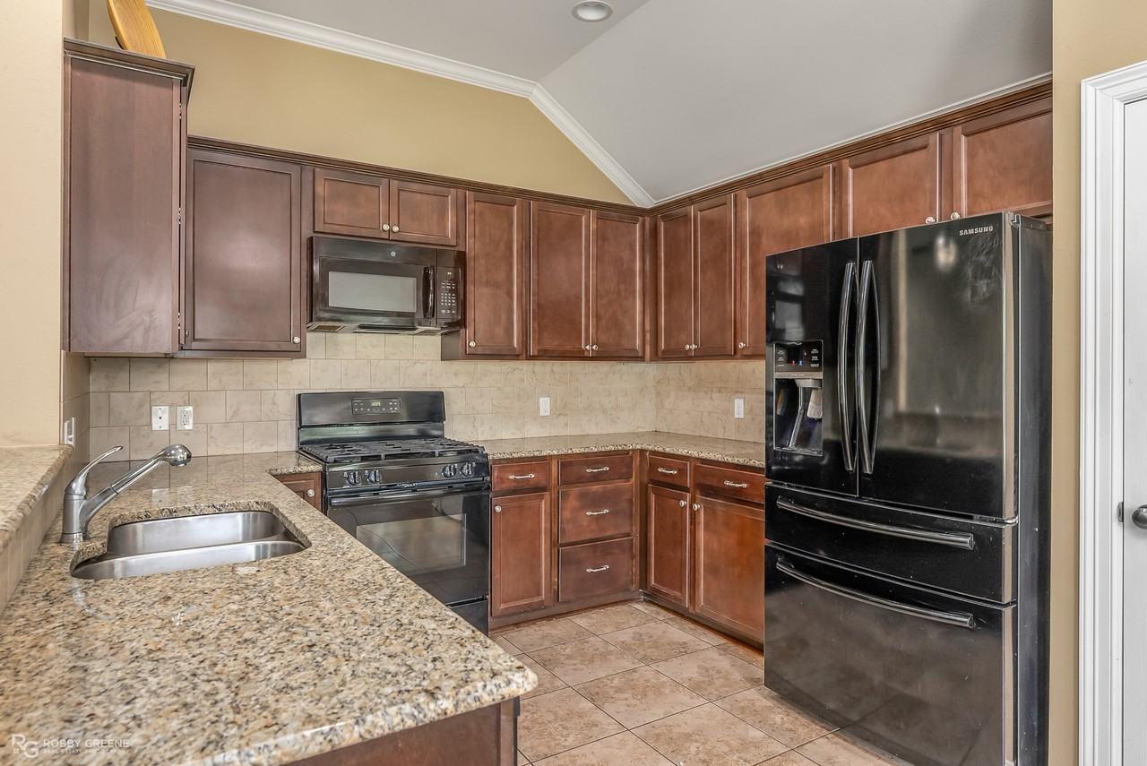 1702 Avondale Ct #1 - Photo 6 of 10