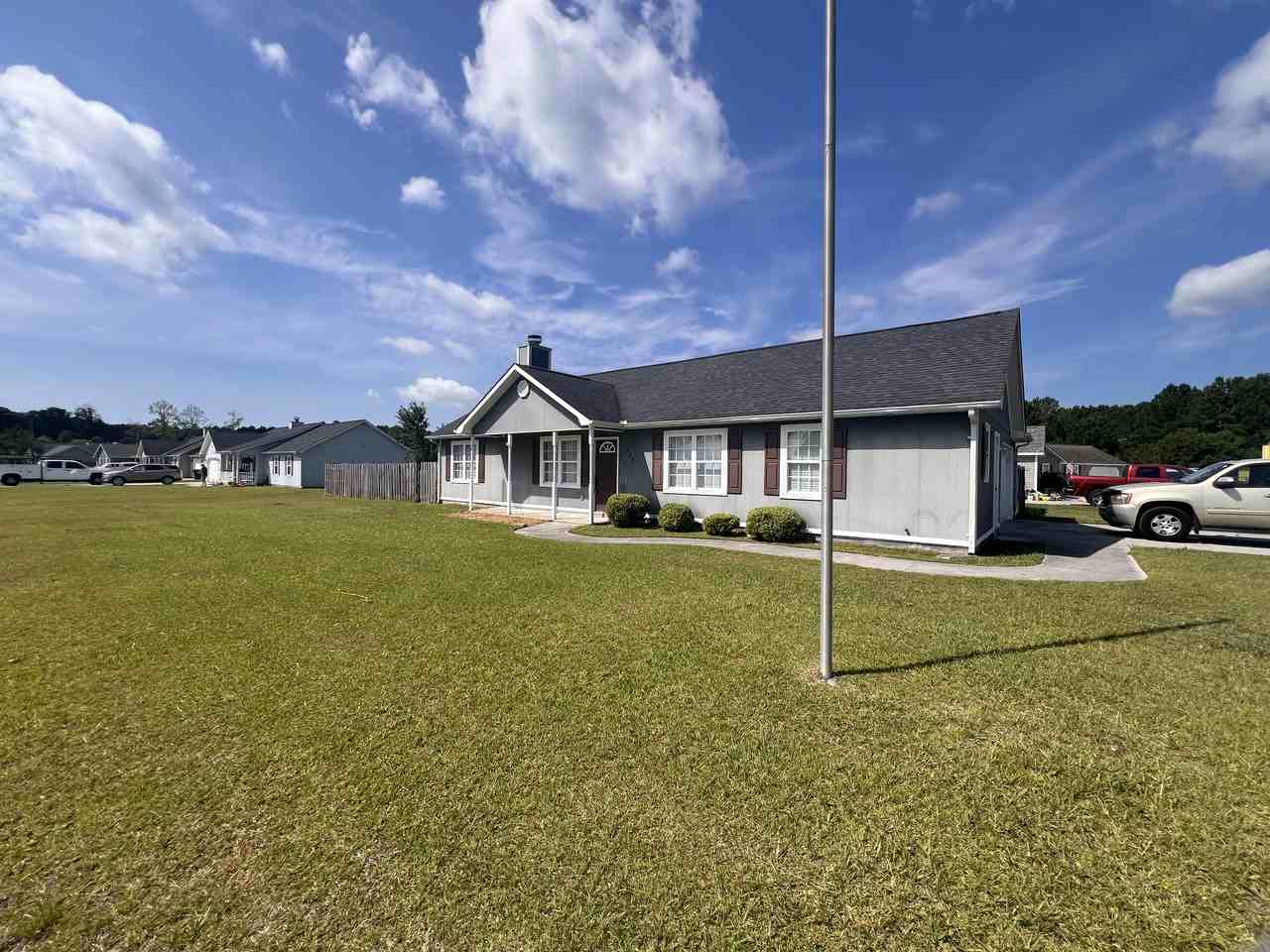 105 Foxtrail Dr #1