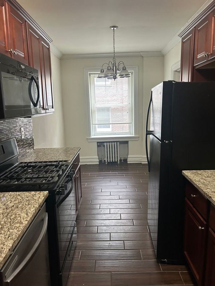 Bala Apartments - Photo 7 of 32
