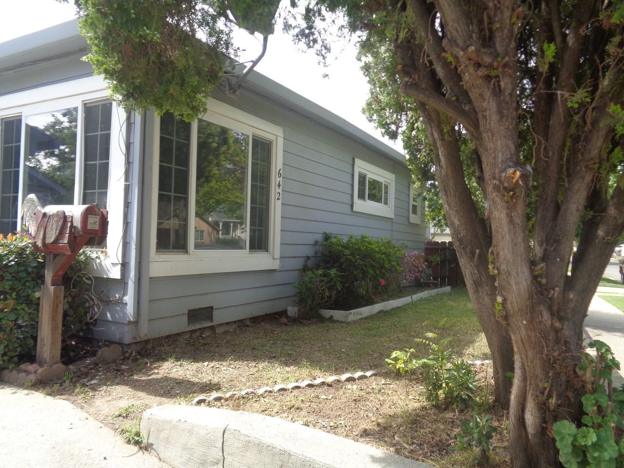 642 B St #1 - Photo 2 of 18