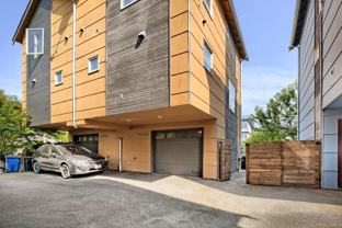 5036 Martin Luther King Jr Way S #B - Photo 1 of 1