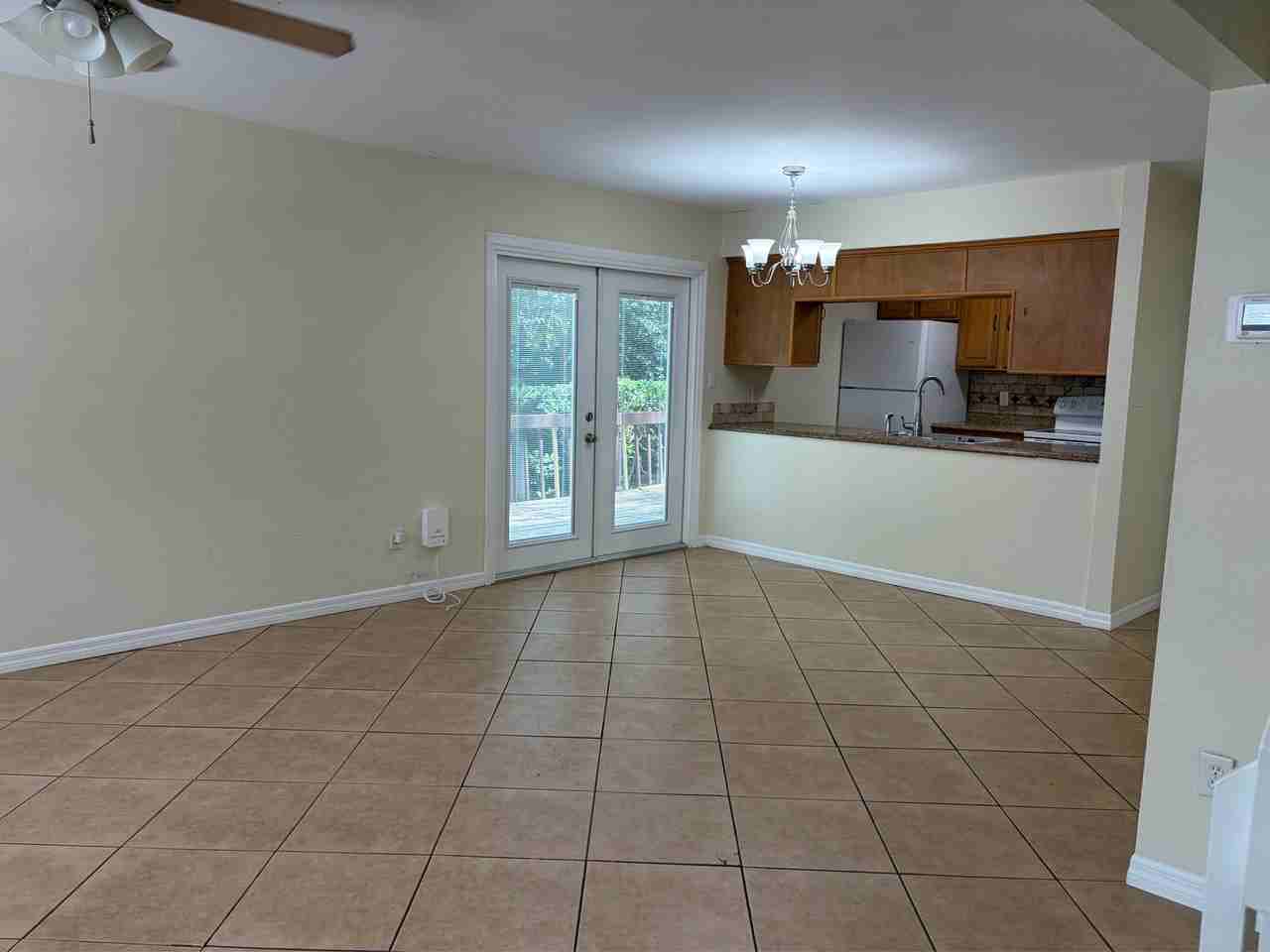 807 Timbers Ct #1 - Photo 2 of 12