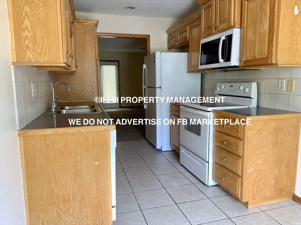 5110 Hardy Ct #1 - Photo 5 of 18