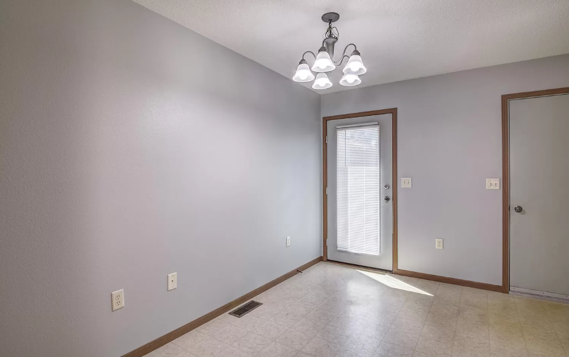 3205 Oak Knoll Dr #3205-2 - Photo 7 of 18