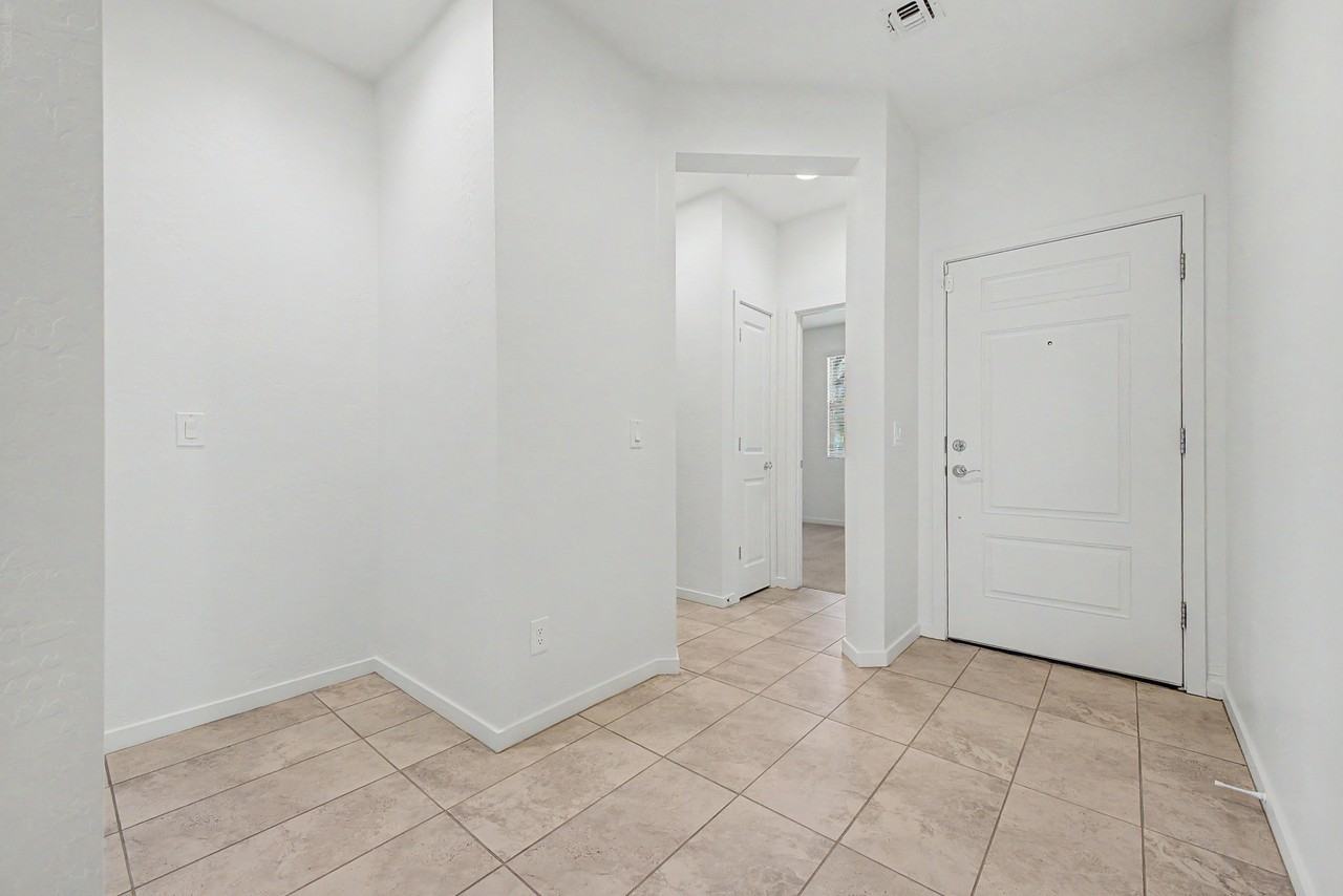 21415 W Holly St #1 - Photo 7 of 50