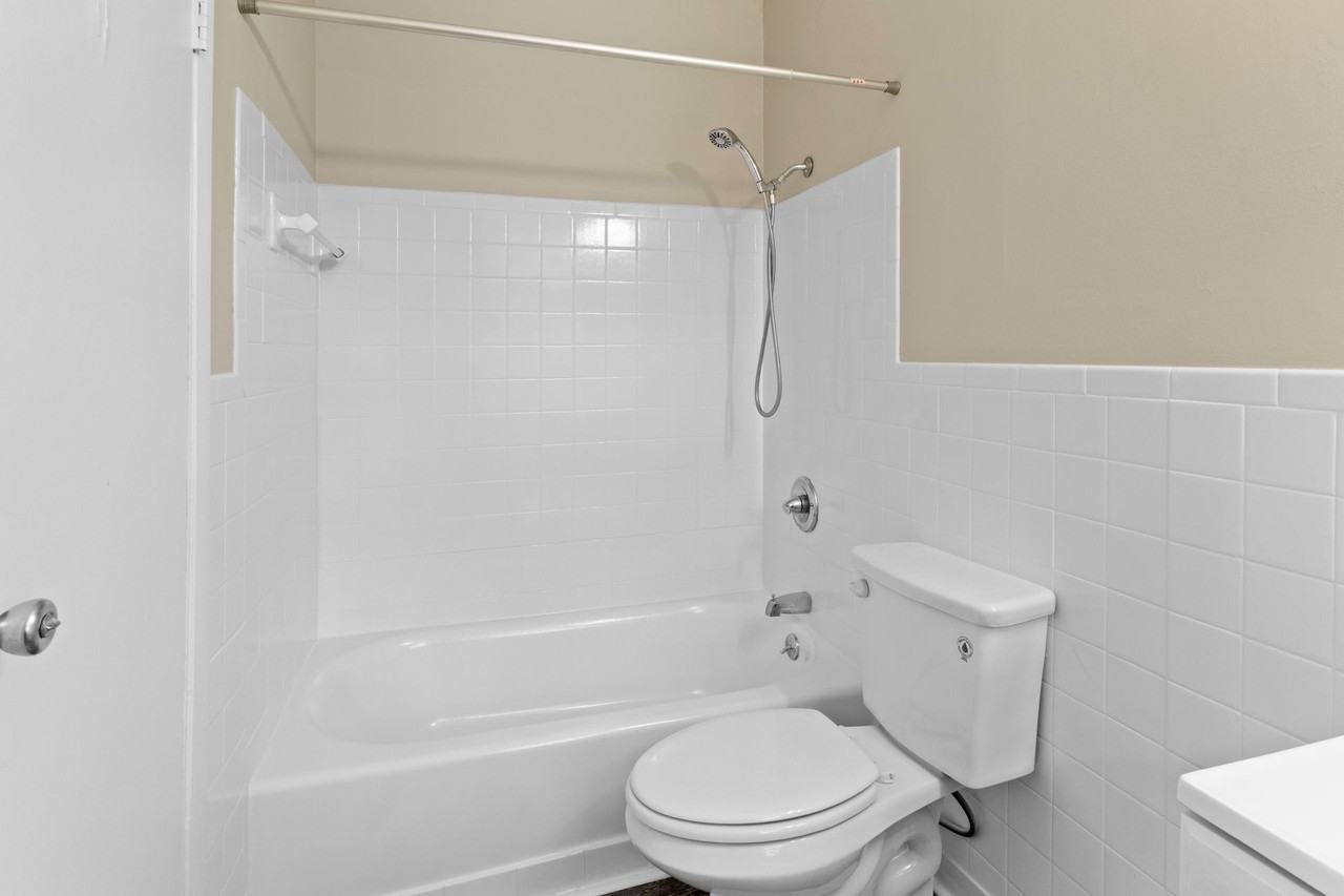 St James Avenue - Photo 2 of 29