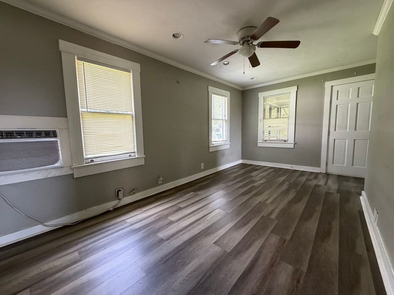 1907 Mcgee Rd - Photo 3 of 10