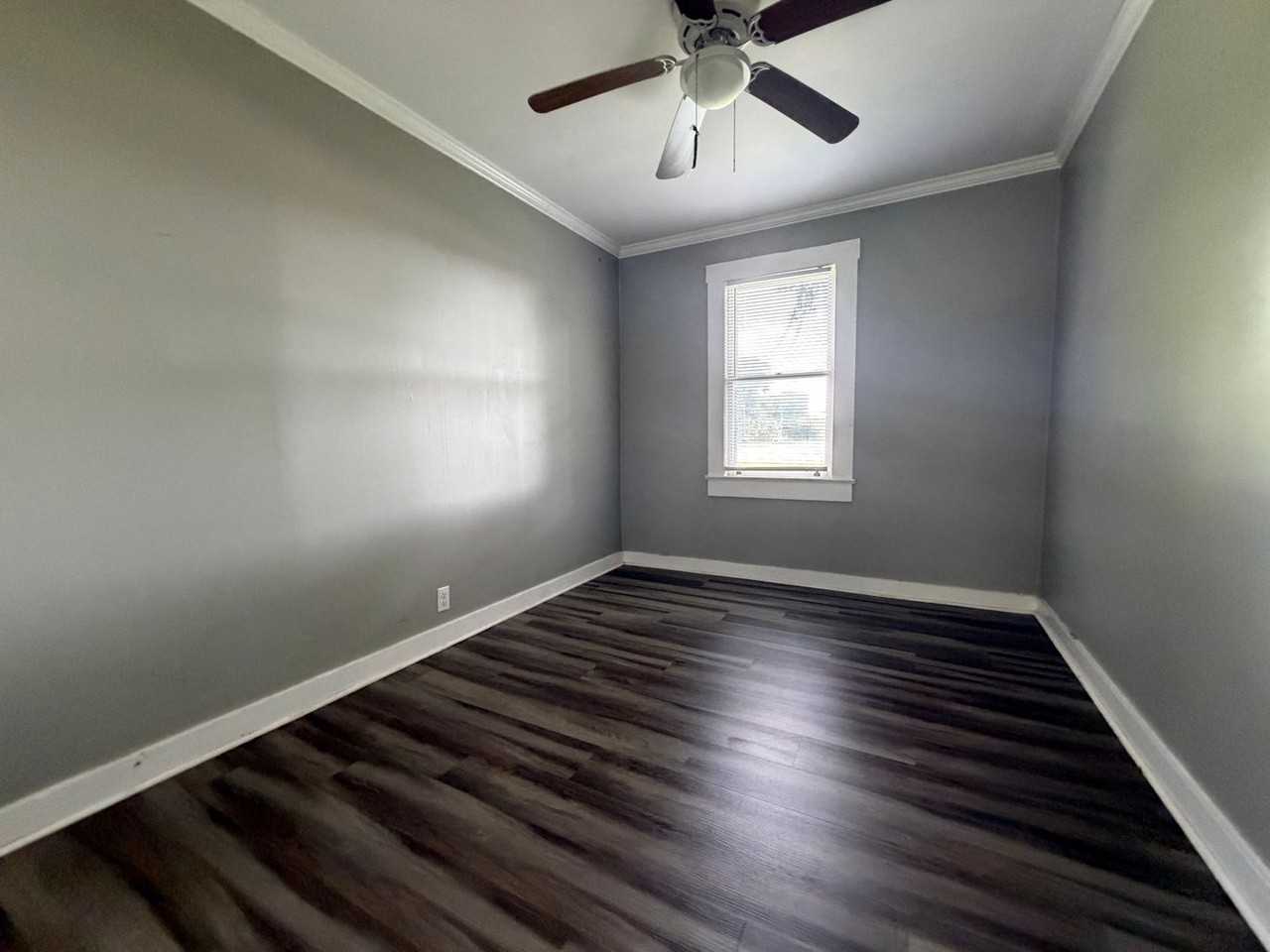 1907 Mcgee Rd - Photo 7 of 10