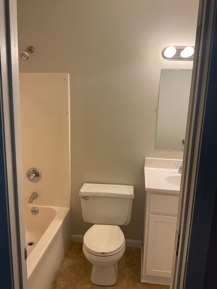 693 Chuck Gray Ct #1 - Photo 7 of 12