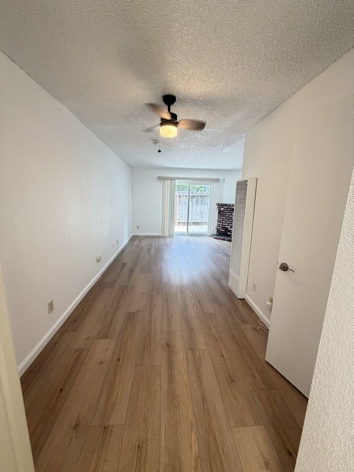 10401 Shaw St #602 - Photo 3 of 16
