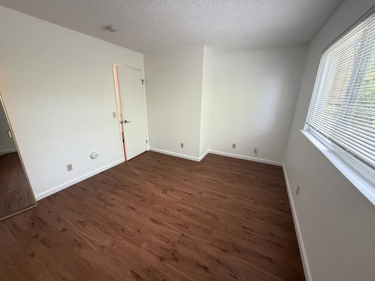 10401 Shaw St #602 - Photo 5 of 16