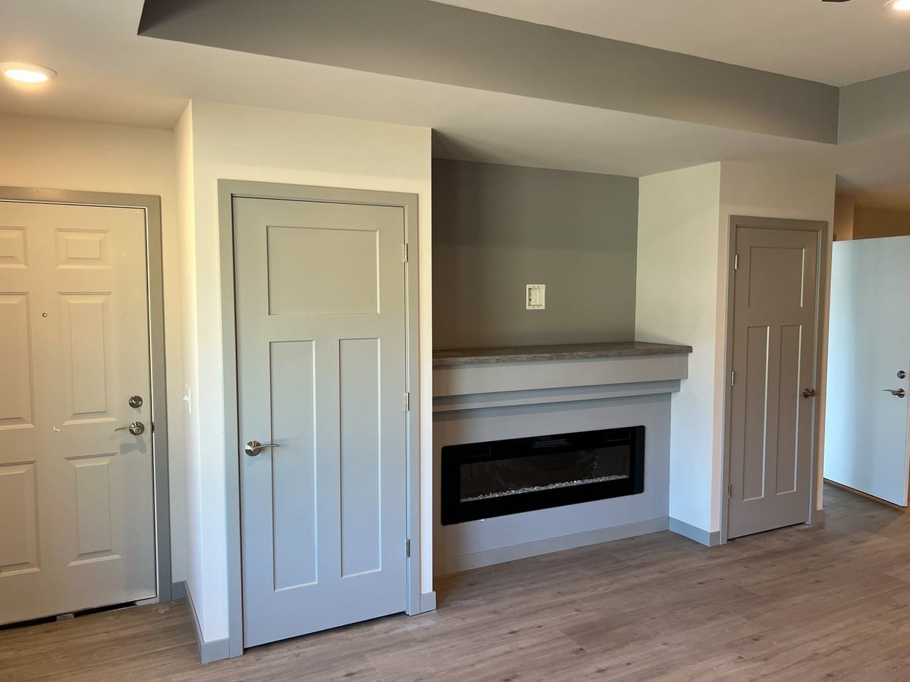 1205 Salem Dr #1 - Photo 5 of 23