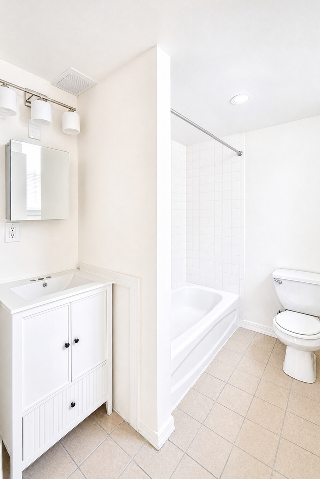 47th Street Apartments - Photo 5 of 14