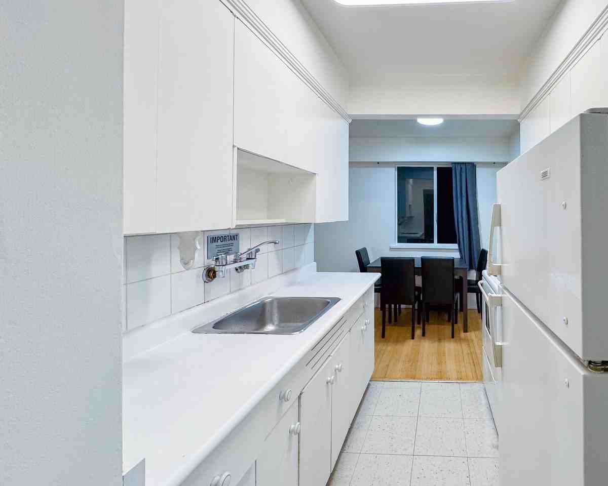 1925 Nelson Street - Photo 2