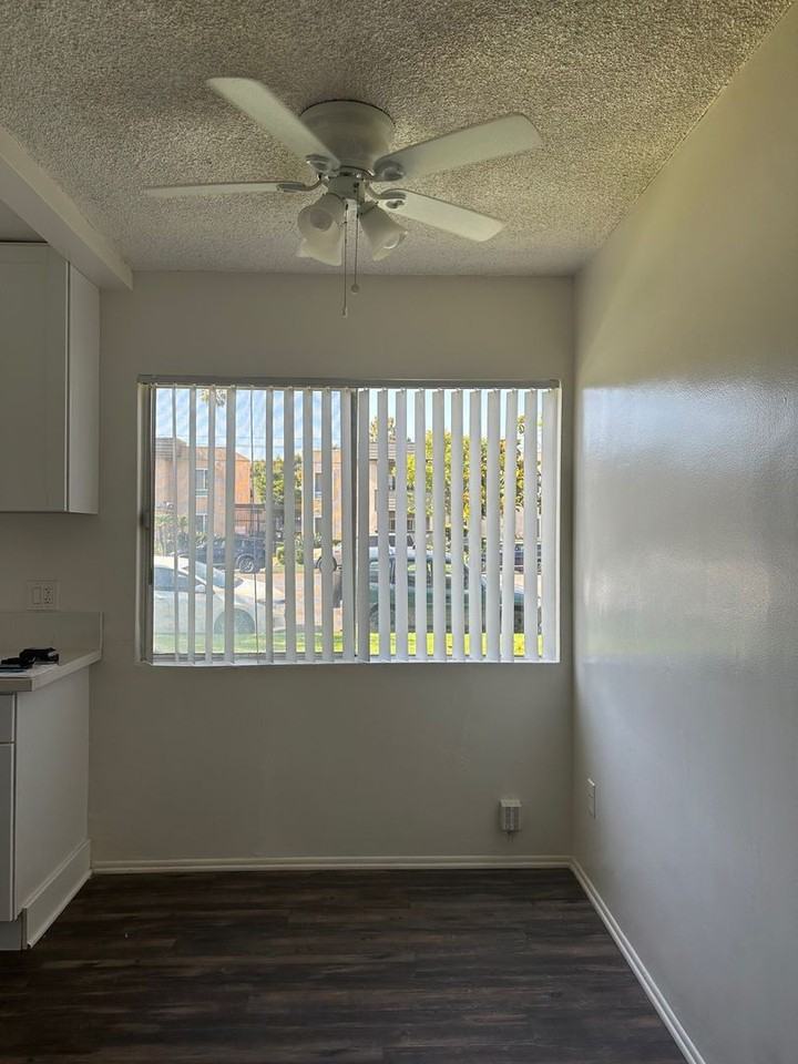 Ball Road 1557-1563 - Photo 3 of 5