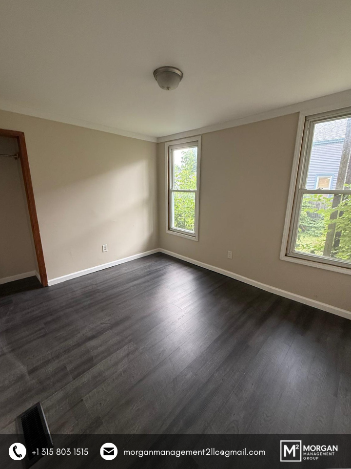 51 W Albany St Lowr - Photo 2 of 10