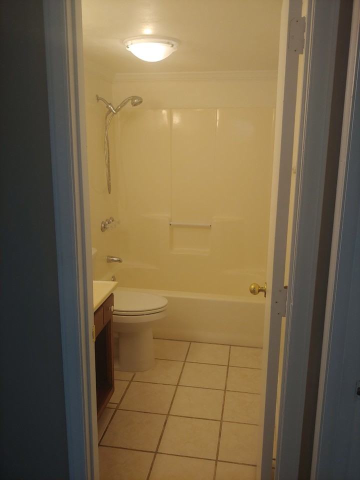 705 22nd Ave S #1 - Photo 6 of 10