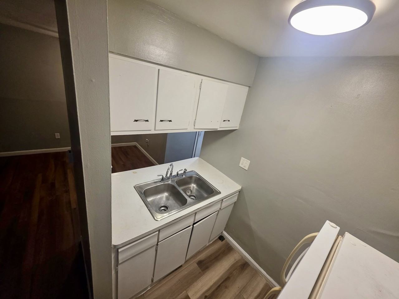 1355 Ohmer Ave #3 - Photo 5 of 12