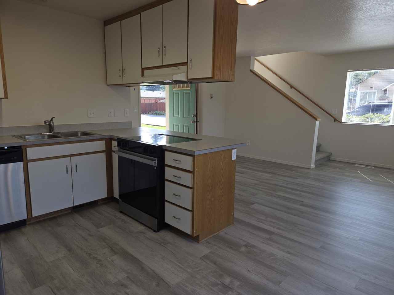 311 E Dodge St #1 - Photo 6 of 24