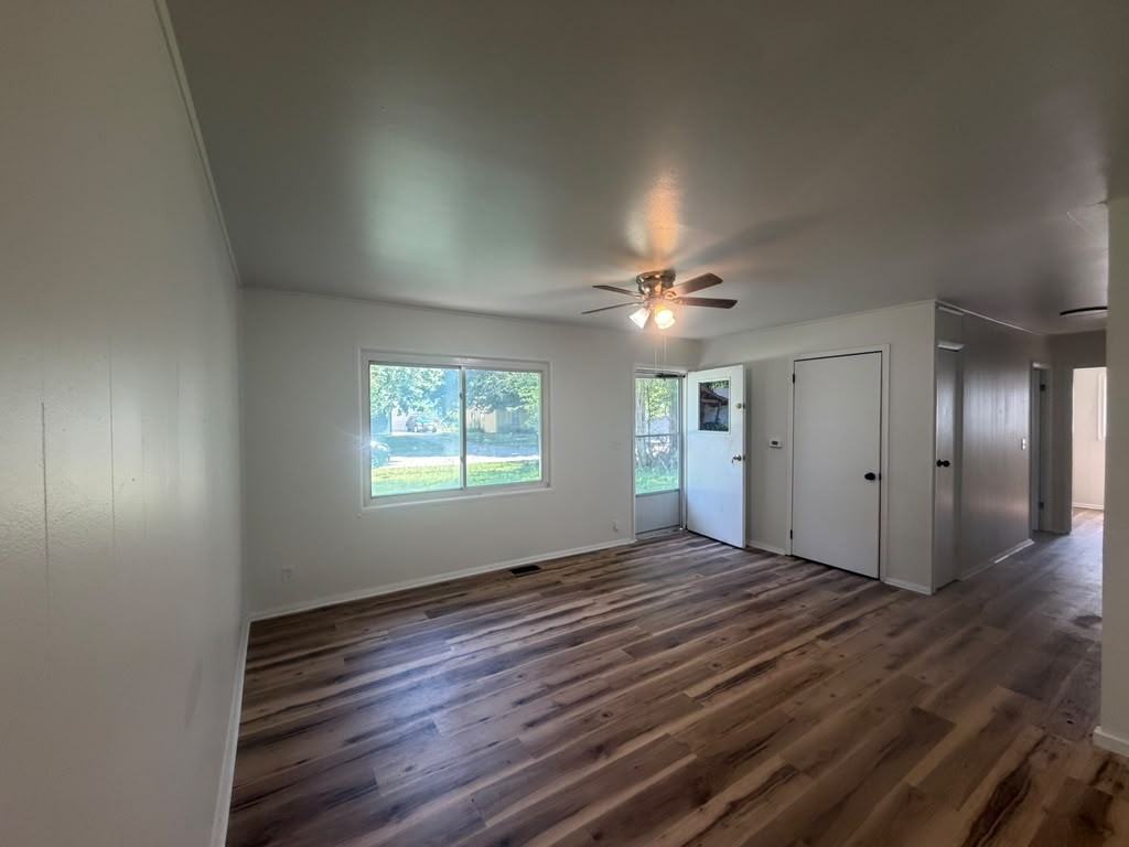 3932 Bennett Dr #1 - Photo 3 of 11