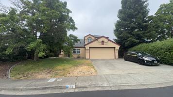 featured image of 649 Daffodil Dr