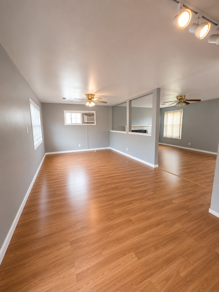 713 Saint Martin Dr - Photo 5 of 11