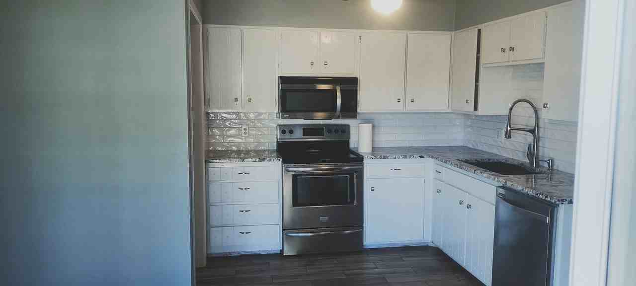 1713 Wilshire Blvd - Photo 6 of 27
