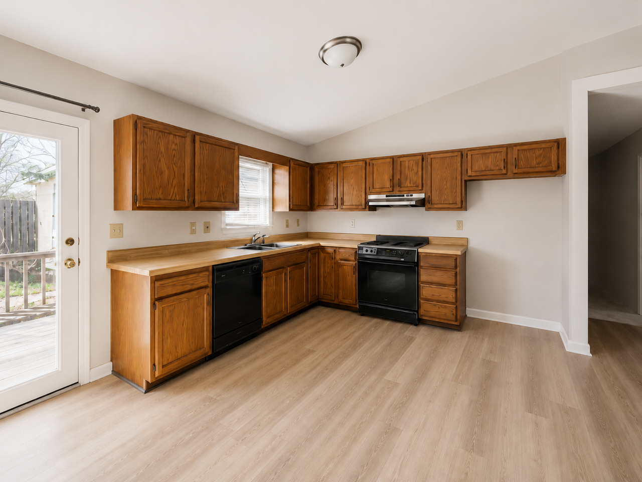 109 Lanford Dr - Photo 5 of 5