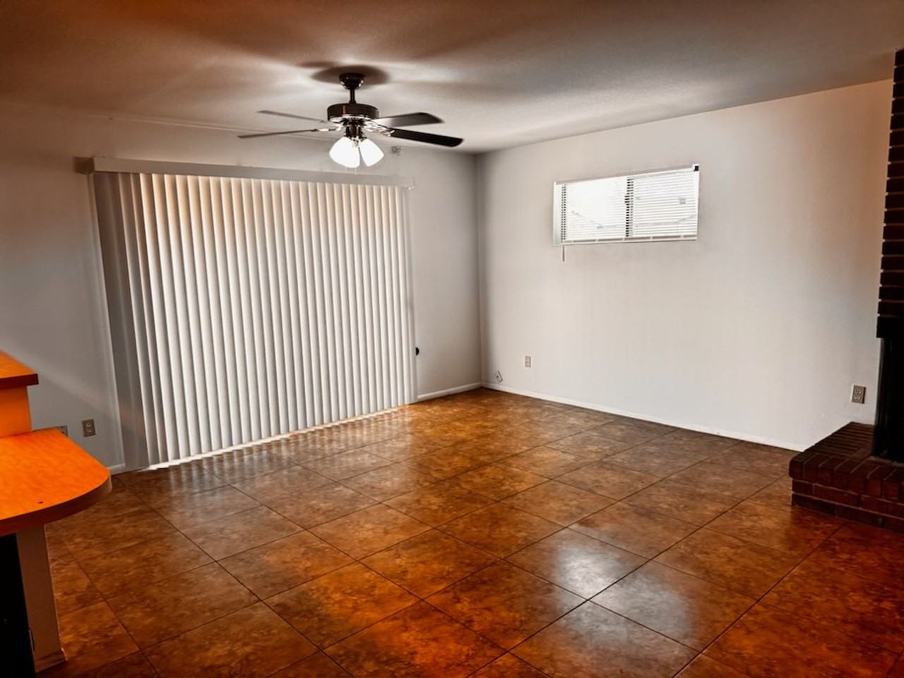 133 E Del Rio Dr - Photo 3 of 17