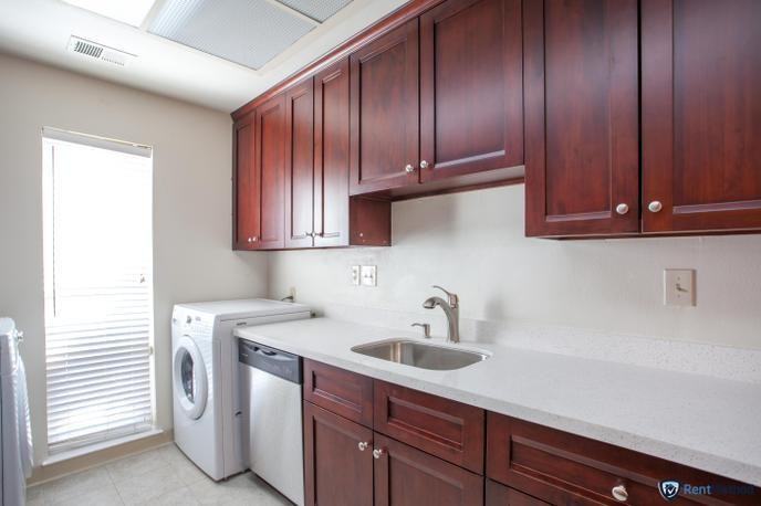 37232 Yolo Ter - Photo 2 of 13