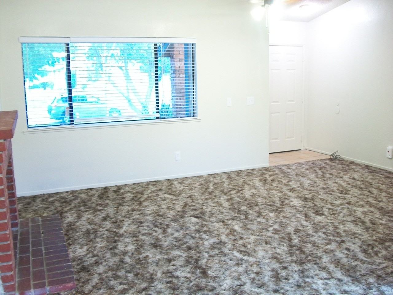 3250 Austin Ave - Photo 3 of 13