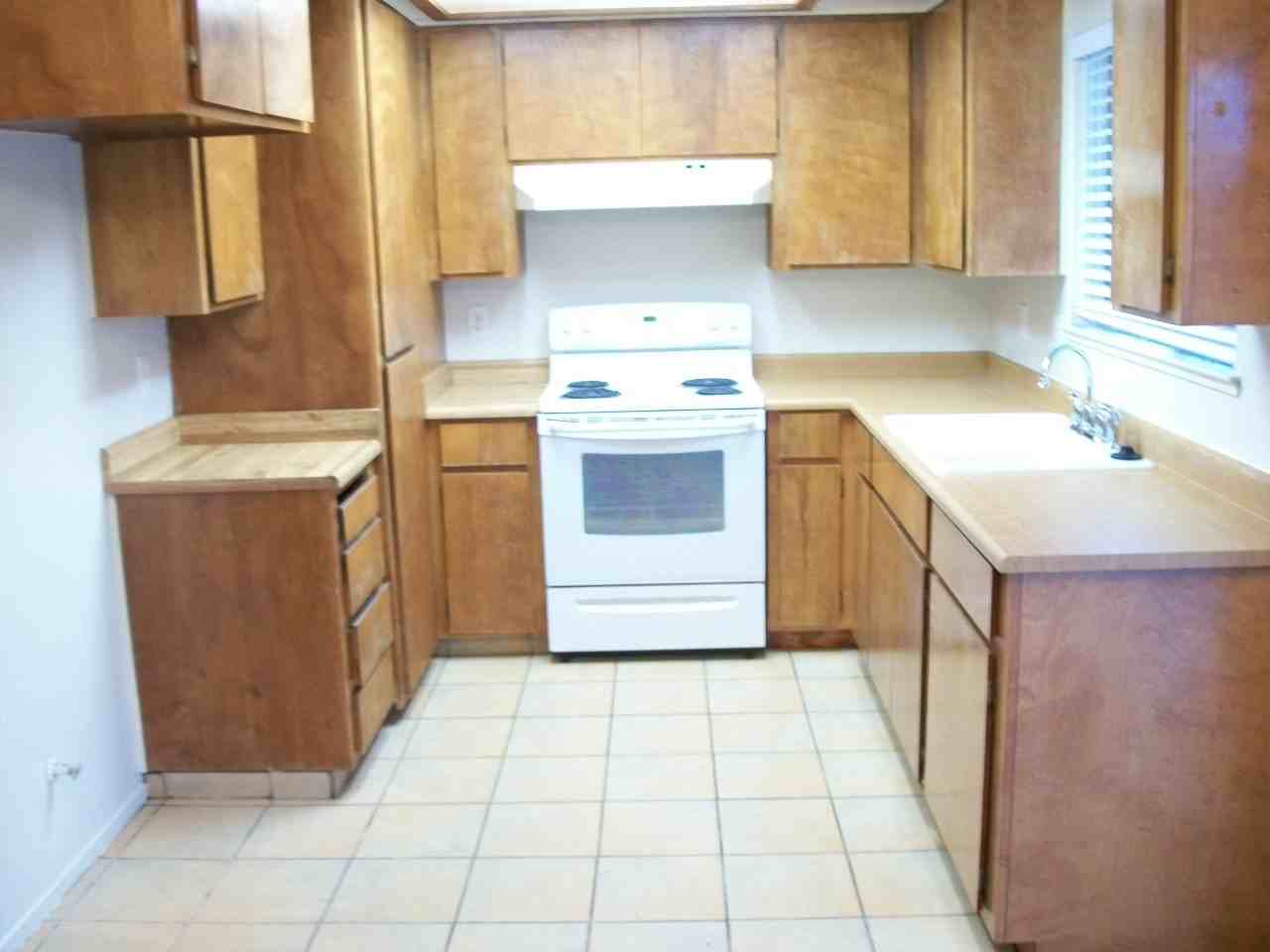 3250 Austin Ave - Photo 5 of 13