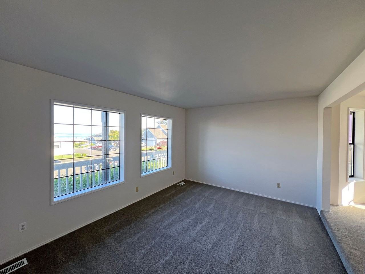 1507 63rd Ave Ne - Photo 6 of 48