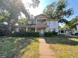featured image of 625 W Hickory St