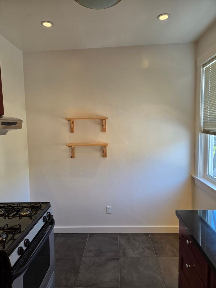 1201 Green Street - Photo 3 of 13