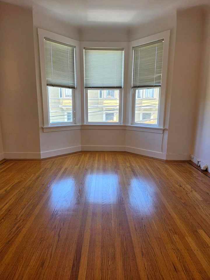 1201 Green Street - Photo 5 of 13