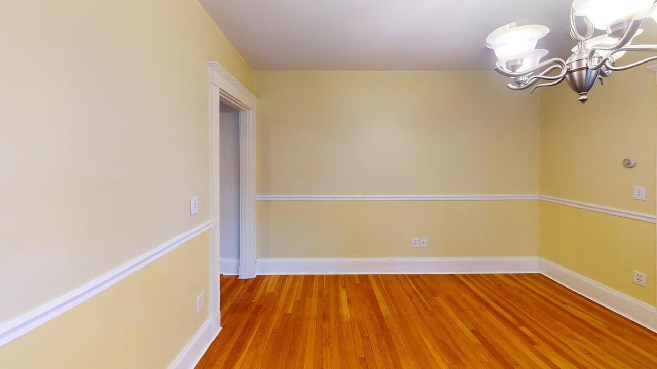 189 Wordsworth St - Photo 5 of 14