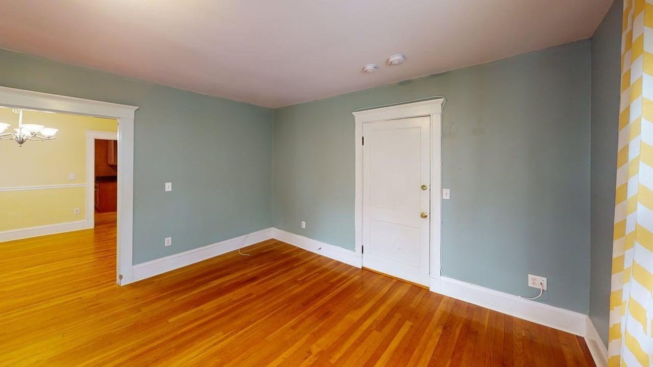 189 Wordsworth St - Photo 7 of 14