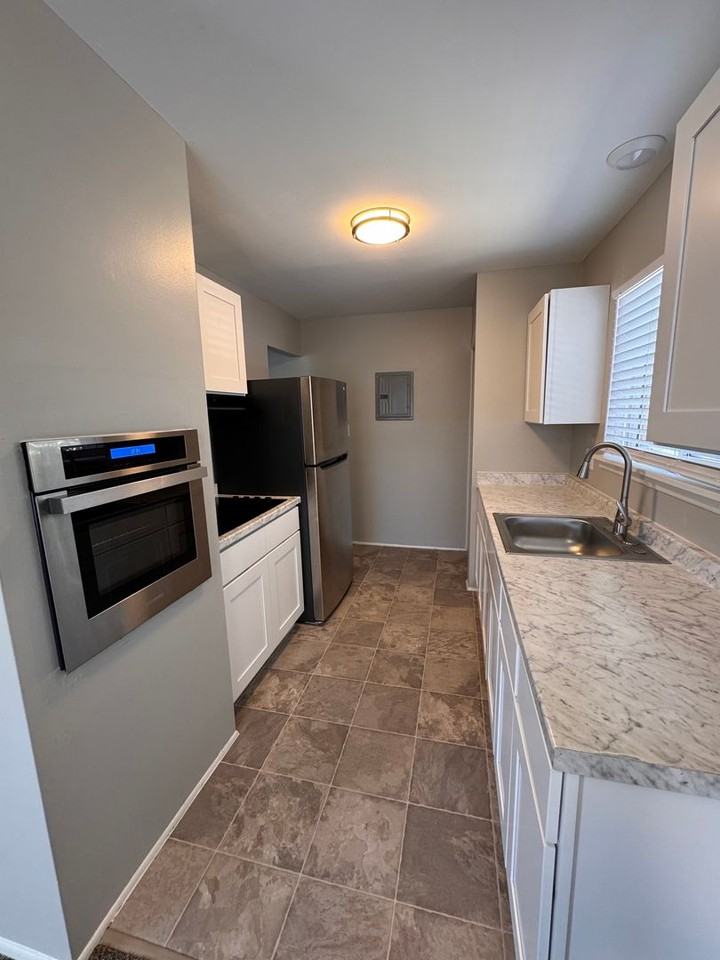 Vester Apartments - Photo 2 of 18