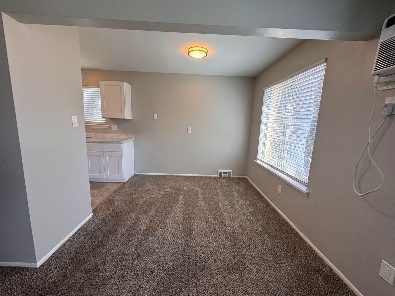 Vester Apartments - Photo 4 of 18