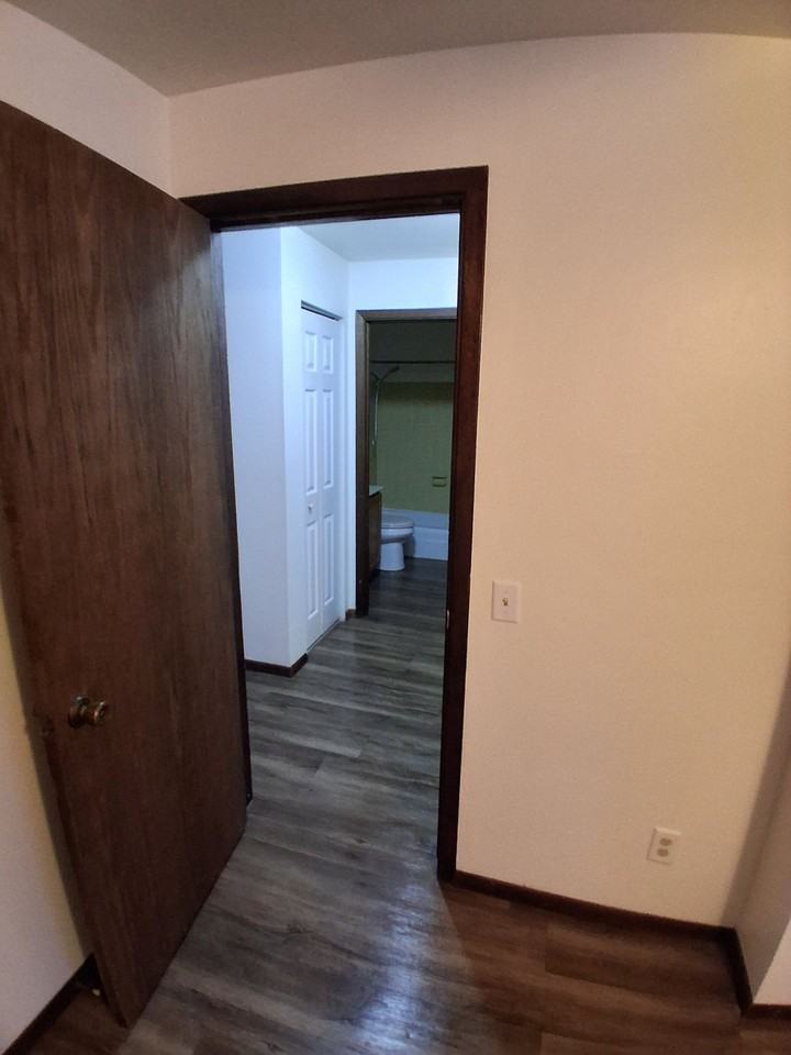 Clark Street Apartments - Photo 3 of 10
