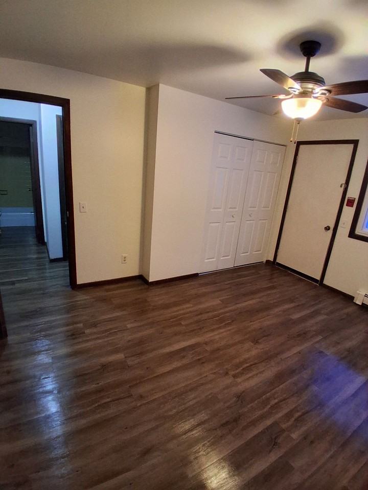 Clark Street Apartments - Photo 4 of 10