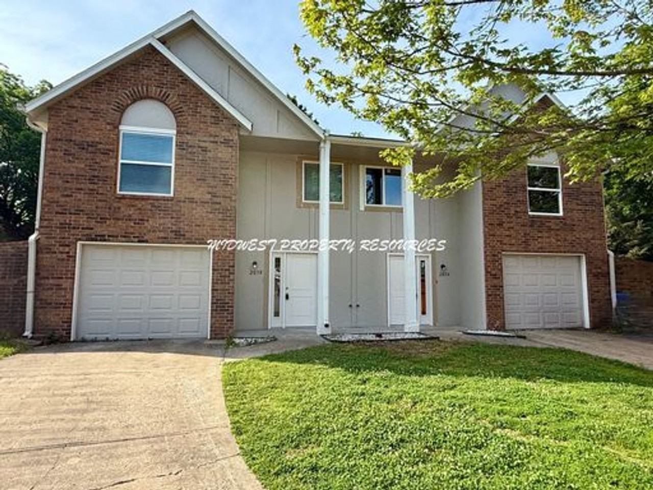 202 Nw Market Pl #B - Photo 2 of 21